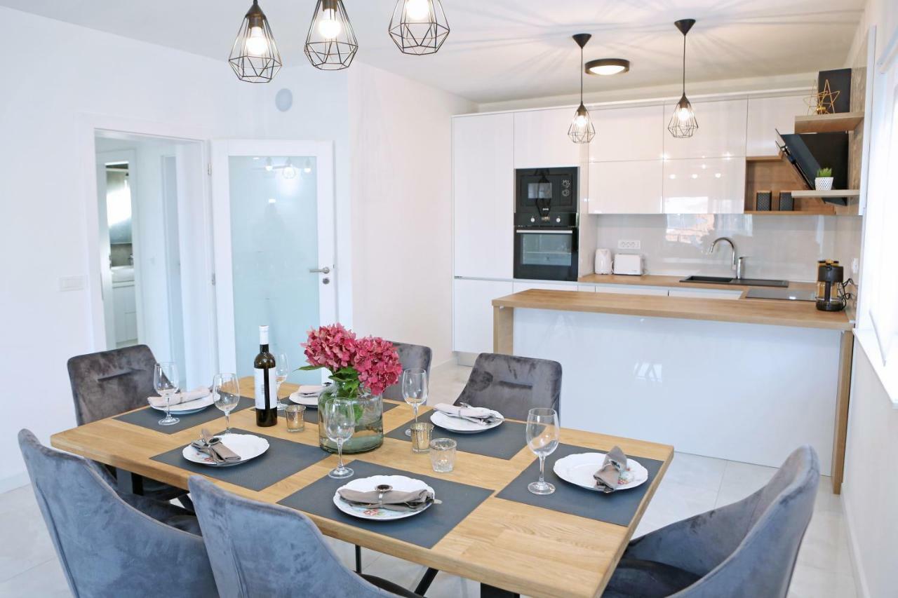 Apartment Villa Grga Zadar Eksteriør billede